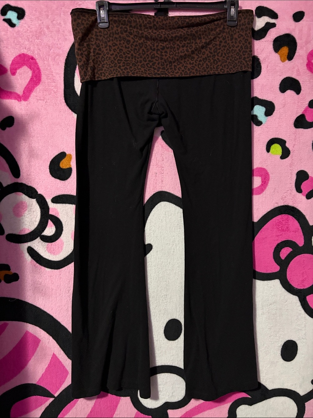 PINK Victoria’s secret fold over flare yoga pants - Picture 3 of 5